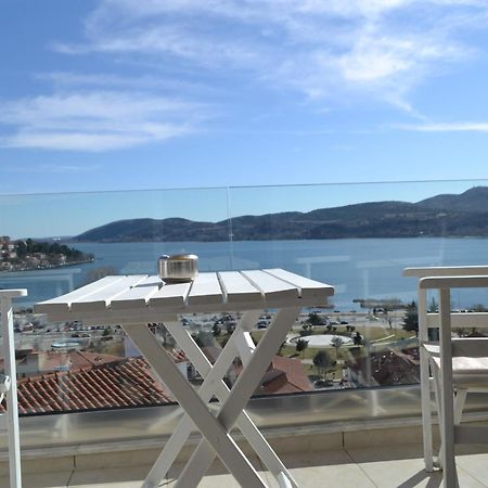 Calm Lake Balcony كاستوريا المظهر الخارجي الصورة